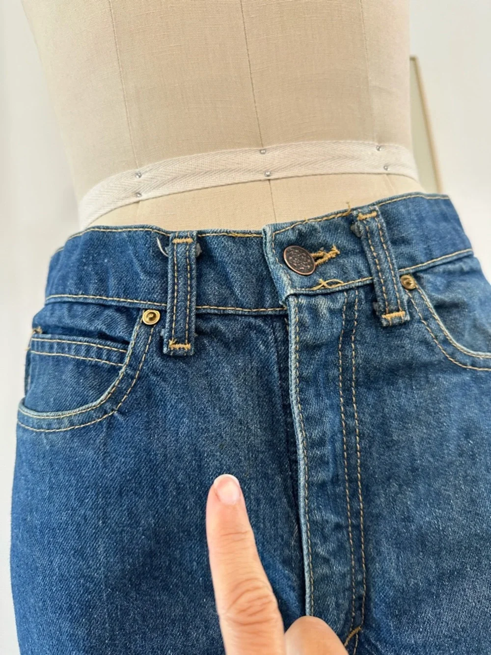 Vintage 70’s Classic High-Rise Straight Leg Jeans - Picture 14 of 16